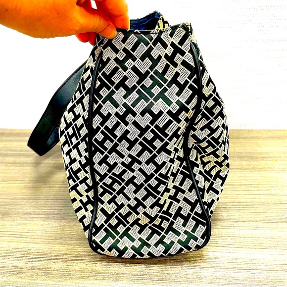 Tommy Hilfiger Monogram Stylish Tote Bag Black and Gold - Picture 2 of 16